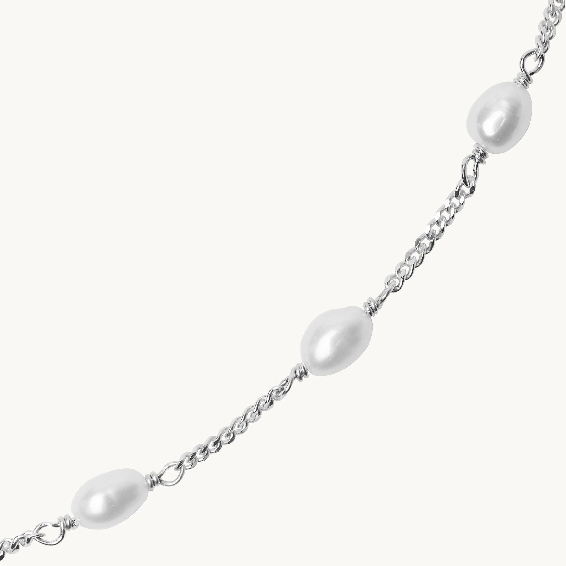 Brianna Pearl Bracelet