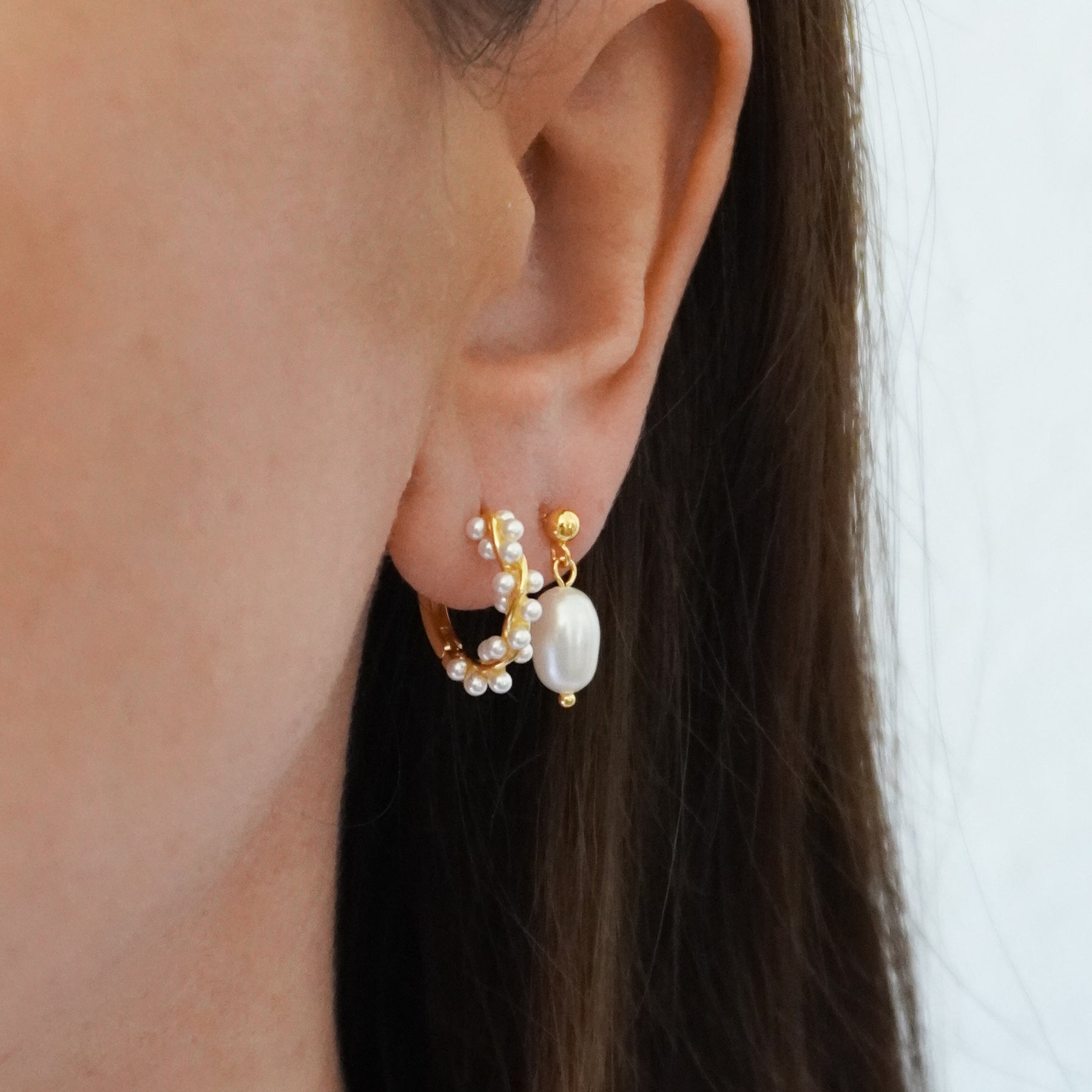 Carlotta Studs