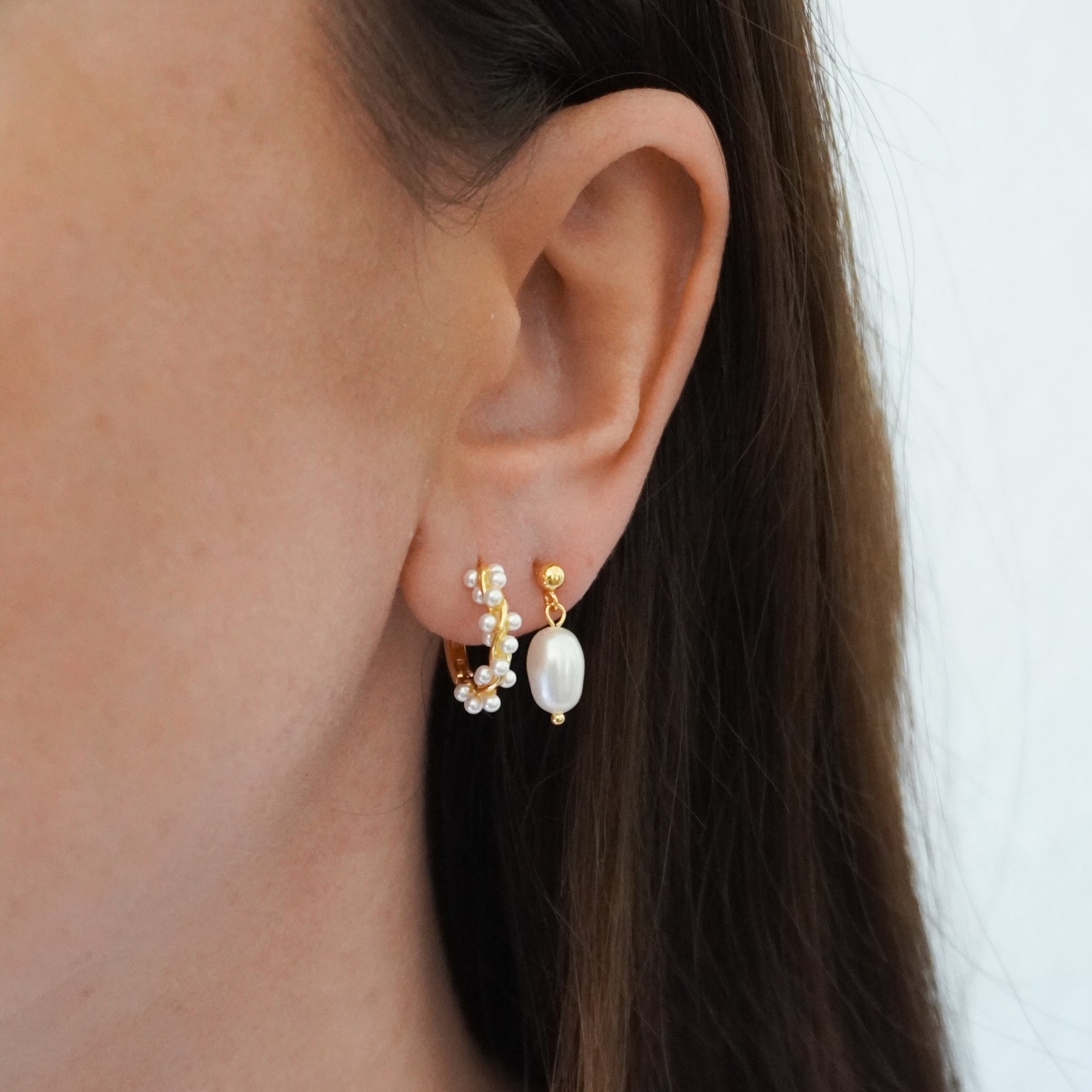 Pila Earring