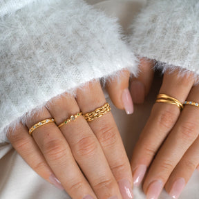 Gale Ring