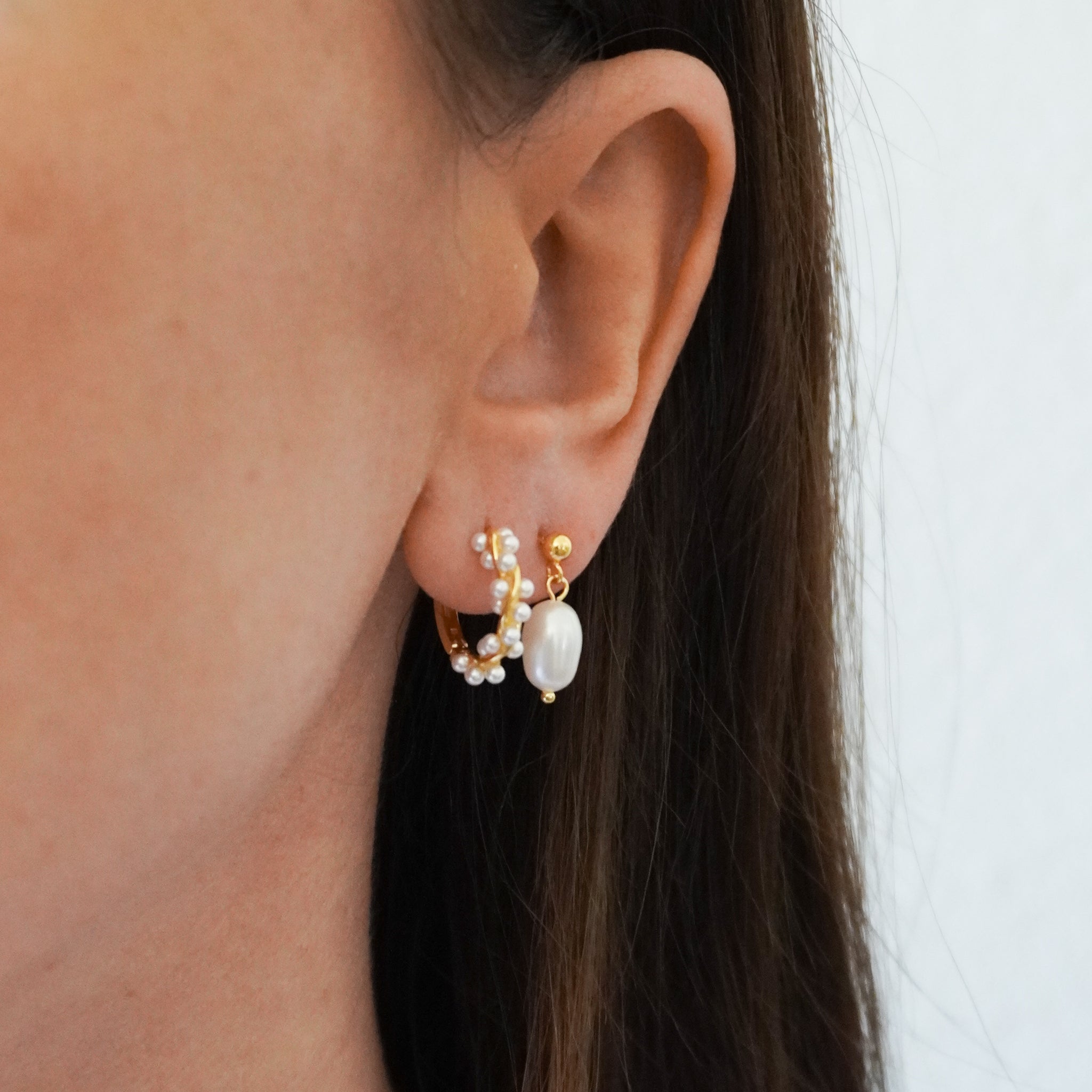 Carlotta Studs