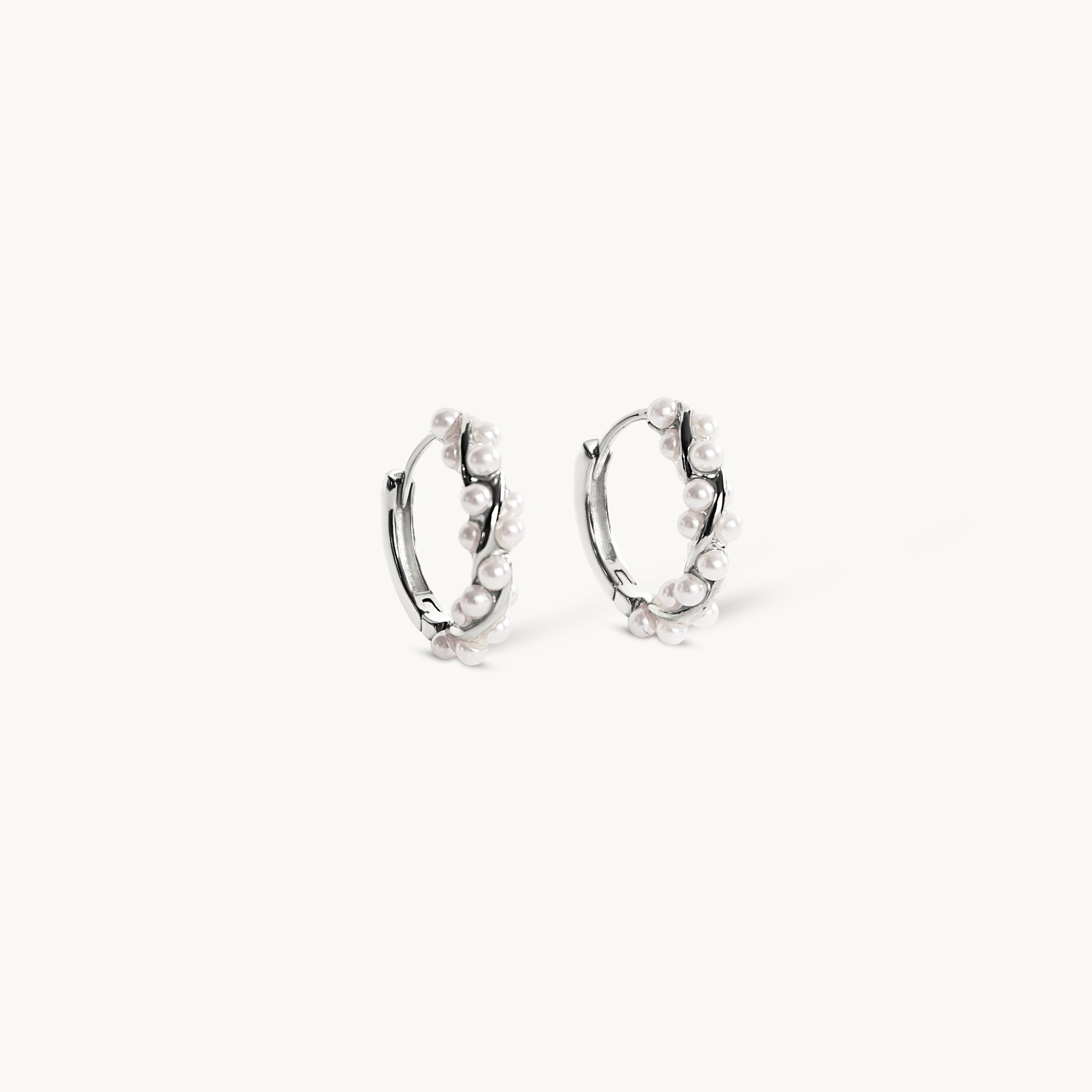 Pila Earring