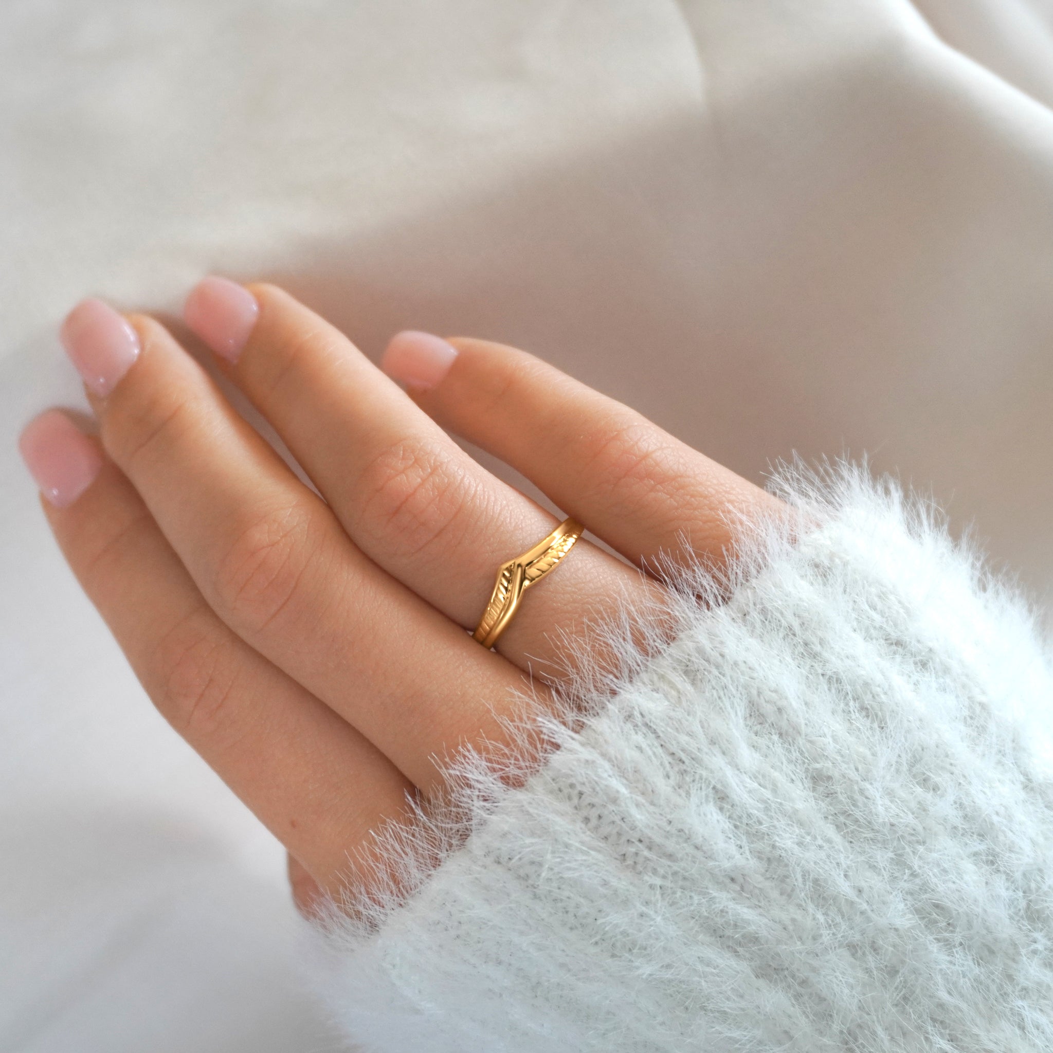 Lyra Ring
