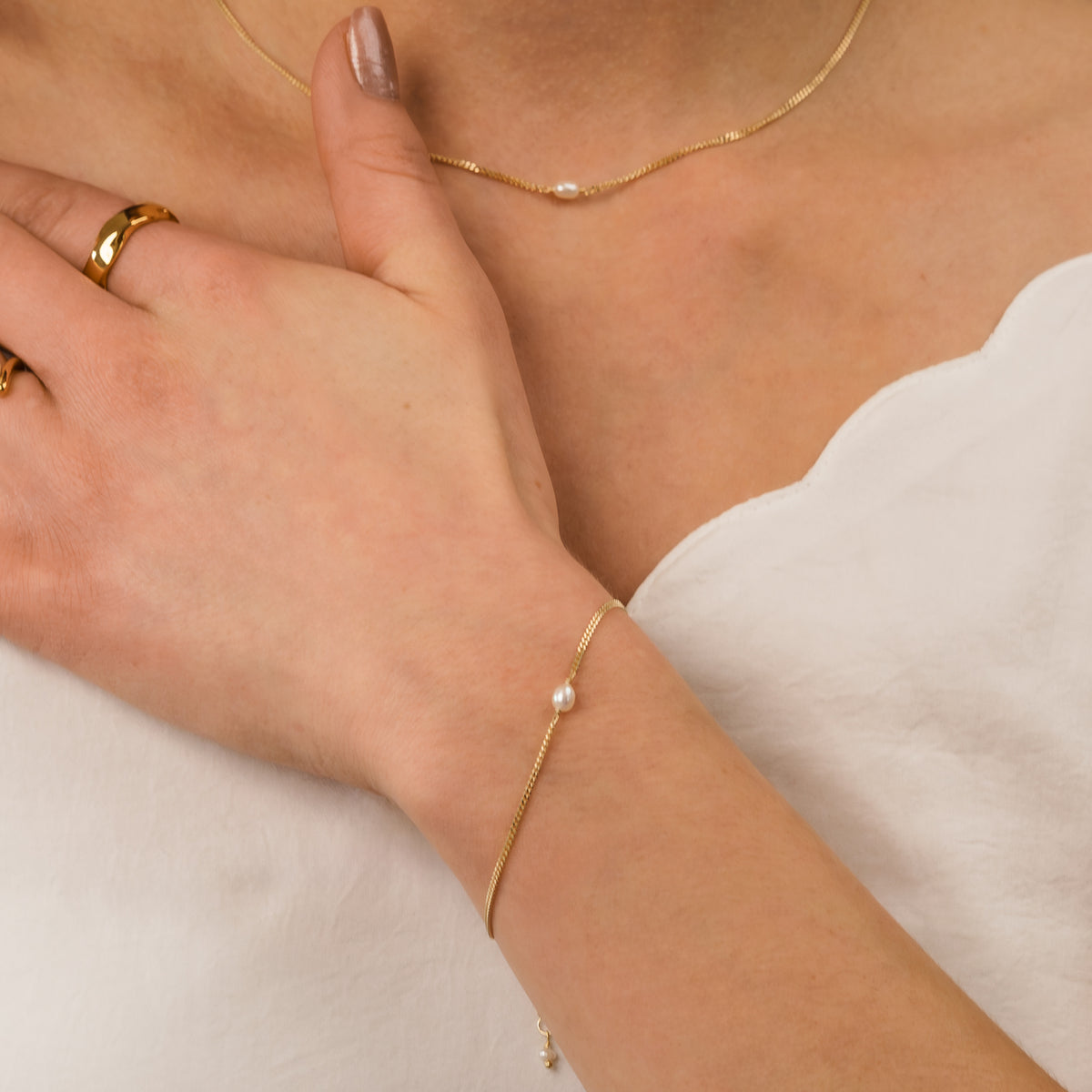 Hazel Pearl Bracelet